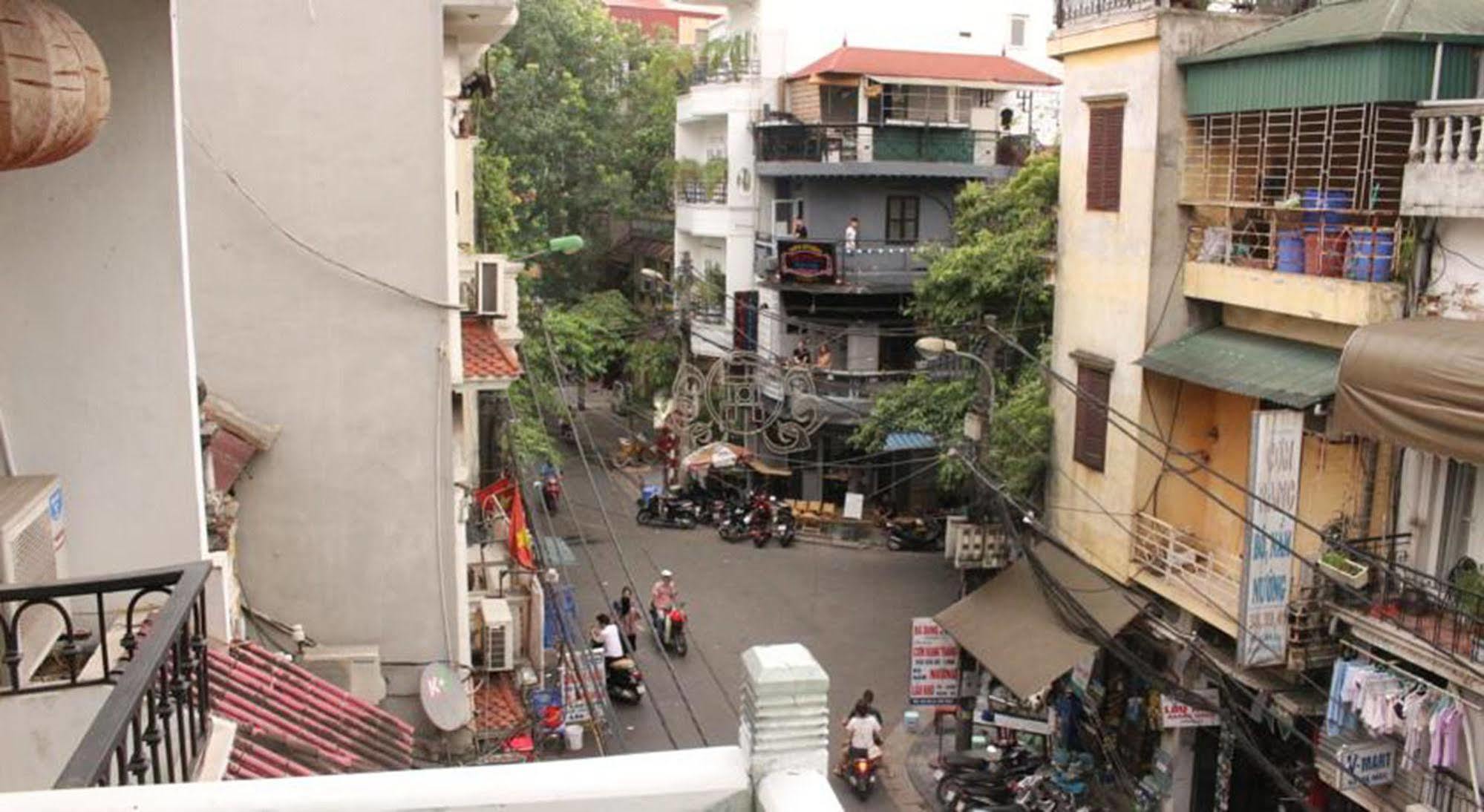 Hovi Ma May Hanoi Buitenkant foto